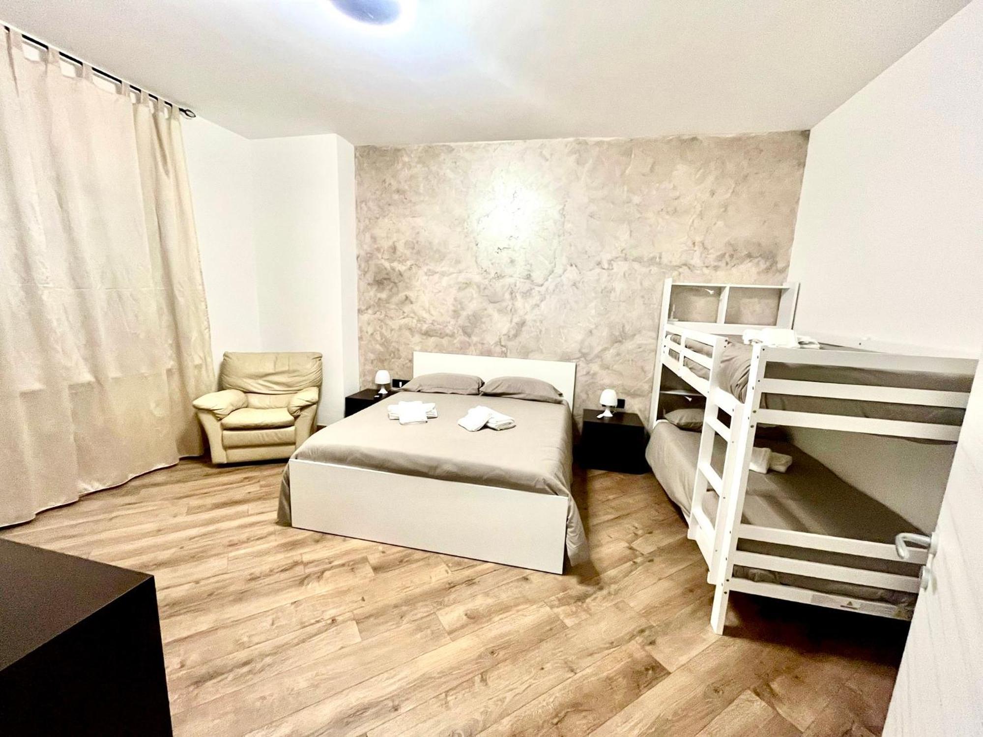 Lägenhet 15 Min. Colosseo 2 - Casa Di Micca *